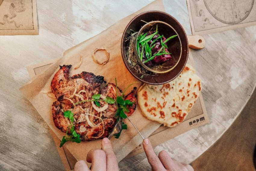 Соверши гастрономическое путешествие по всему миру, находясь в одном месте