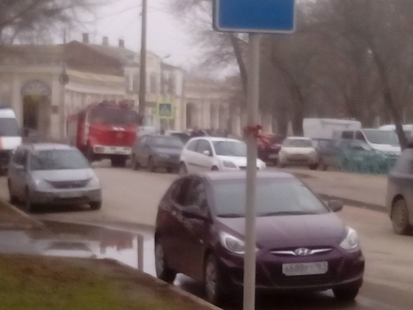 В Таганроге заминировали район у школы №15