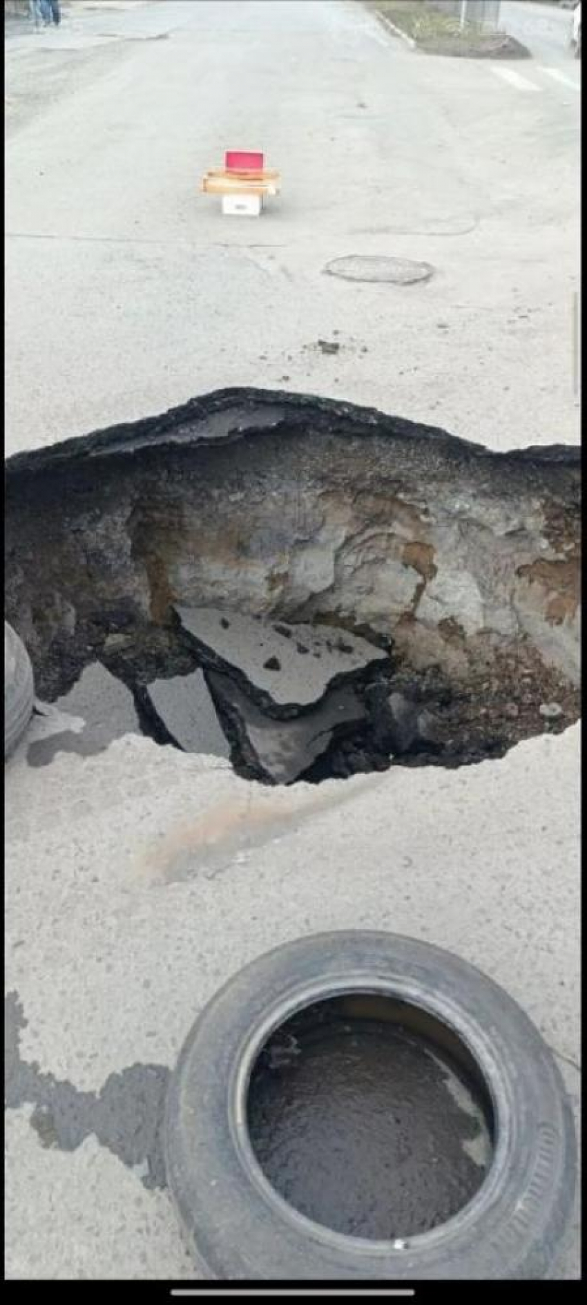 "Где наши налоги?!": таганроженка сравнила местные дороги с краснодарскими