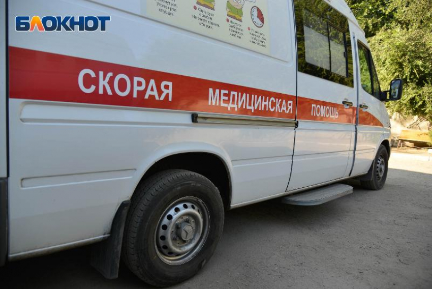 В Таганроге 9-летний ребенок попал под машину и получил травмы 