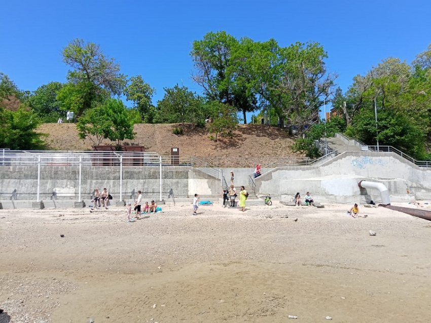Открытие пляжей в Таганроге: в отчёте властей не то, что мы видим