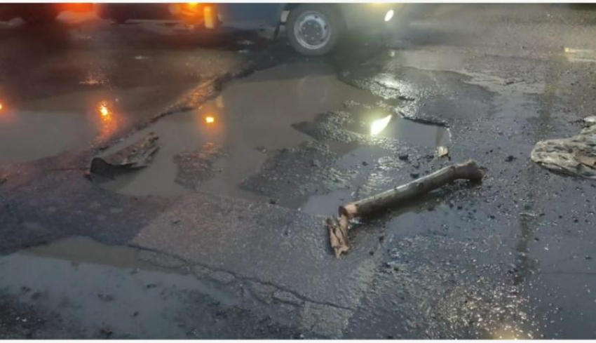 «Испанский стыд»: жители Таганрога назвали дорогу на Ломоносова позором города