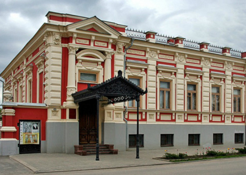 В Таганрогском художественном музее открылась новая выставка 