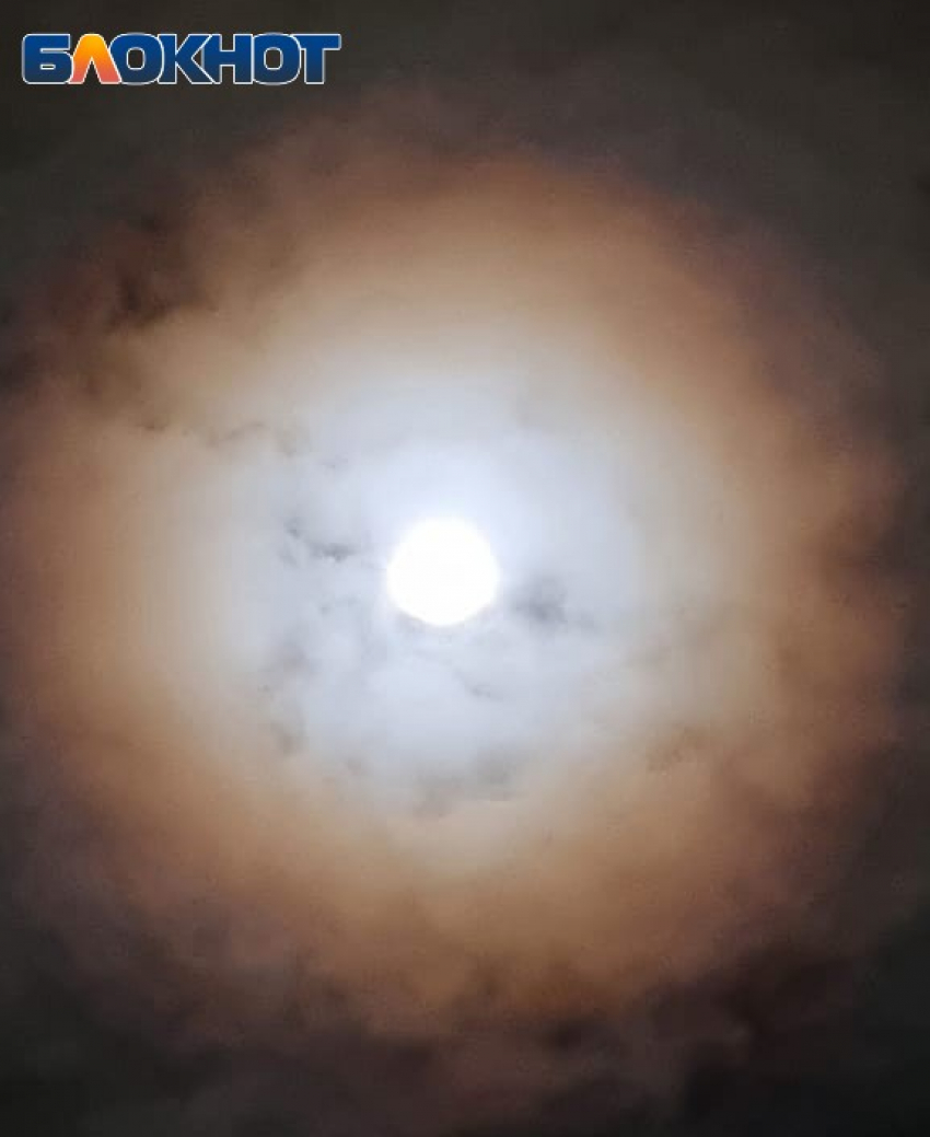 «Снежную Луну» наблюдали вчера таганрожцы