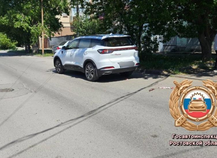 В Таганроге автомобиль сбил пенсионерку в Итальянском переулке 