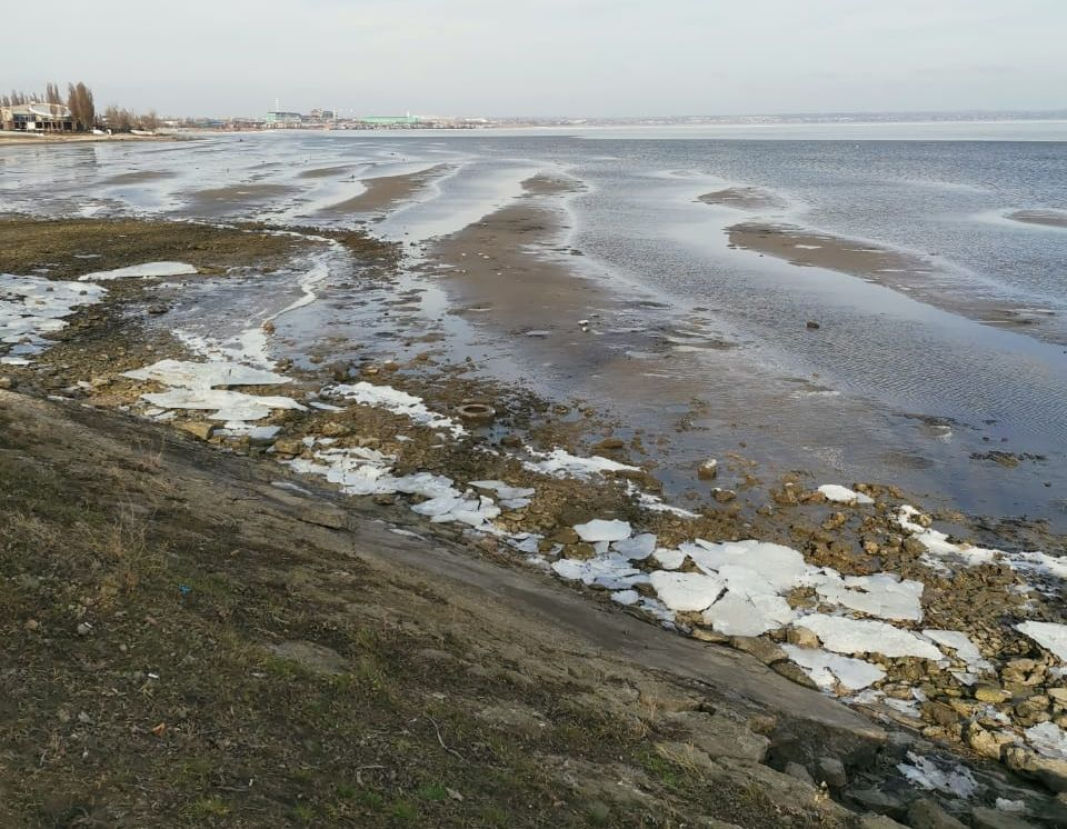 В Таганрогском заливе отгон, но вода в городе есть