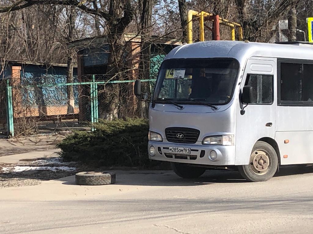 Таганрогский «автобус малой вместимости» остался без колёс